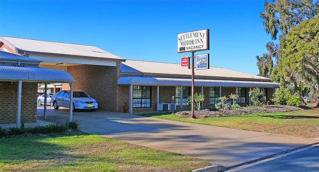 Settlement Motor Inn