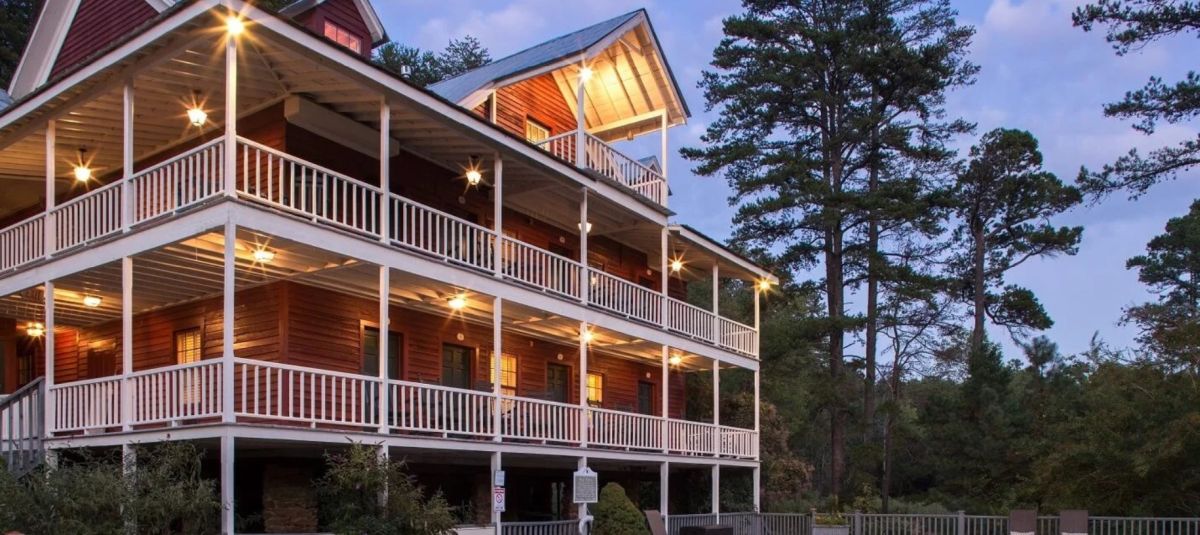 Glen-Ella Springs Inn & Meeting Place
