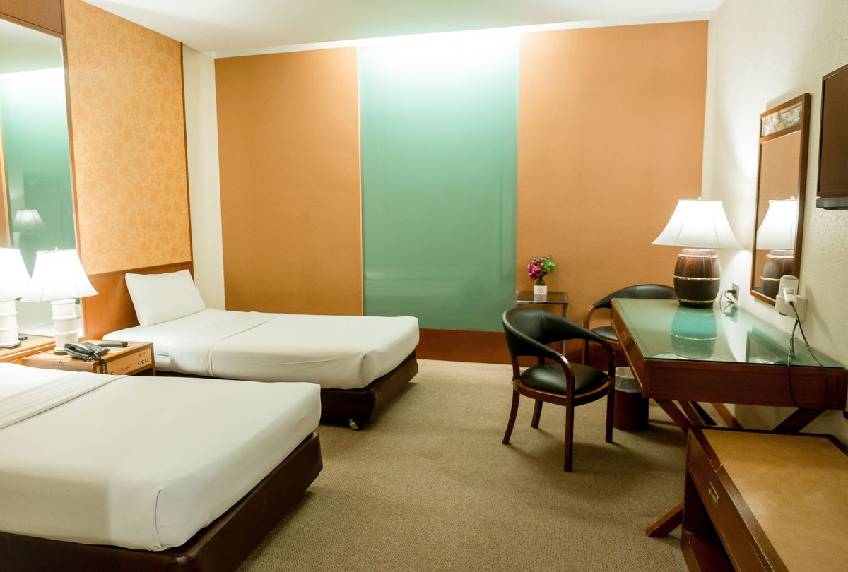 Royal River Hotel