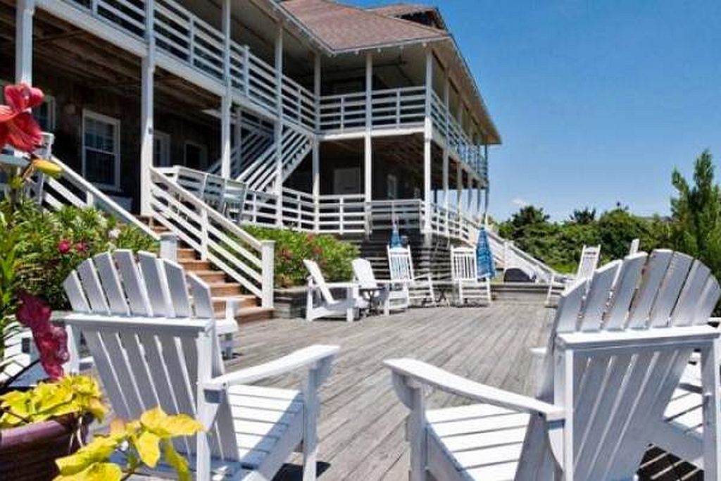First Colony Inn