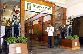 Check Inn Regency Park