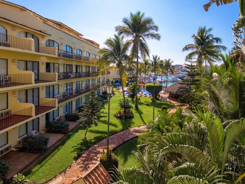Flamingo Vallarta Hotel & Marina