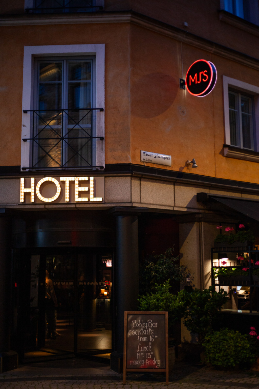 MJ's Hotel