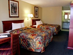 Baymont by Wyndham Orlando East