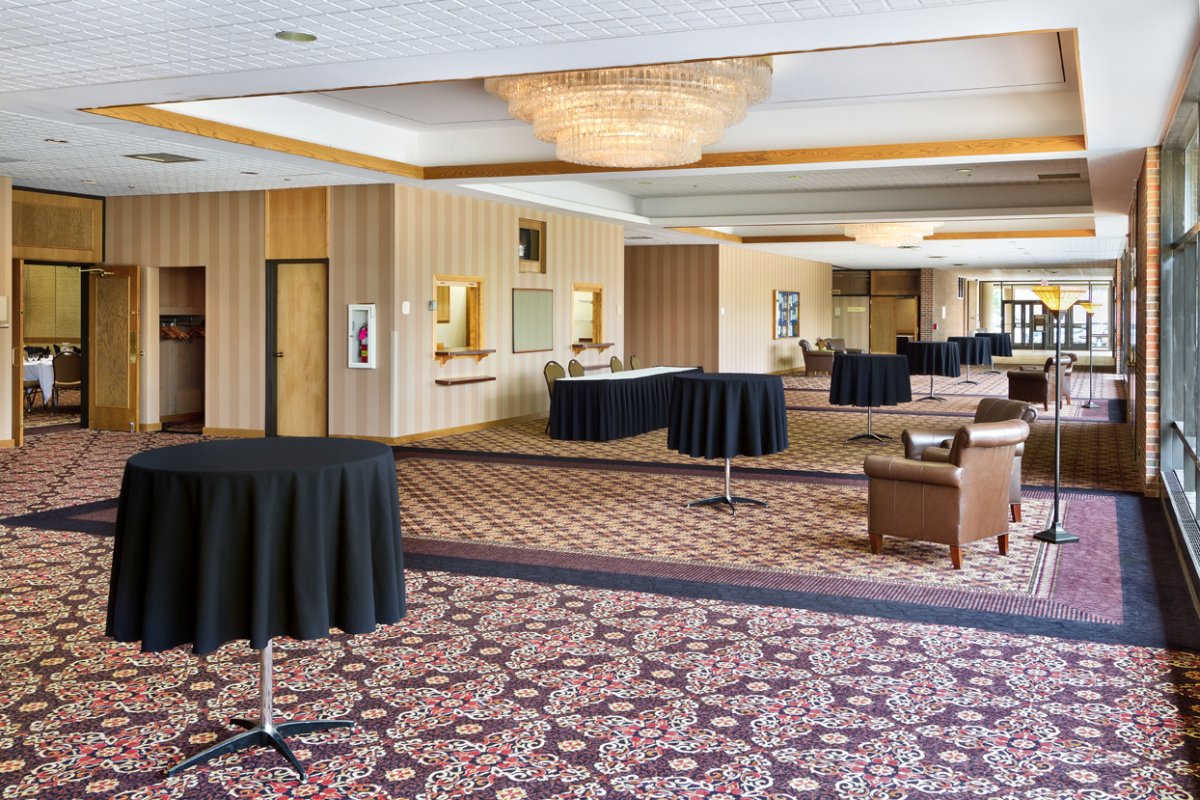 Ramkota Hotel & Conference Ctr