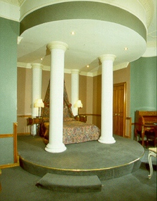 Russell Court Hotel