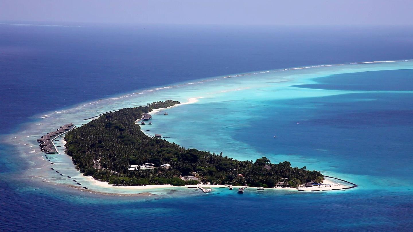 Kuramathi Island Resort