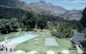 Champagne Castle Hotel
