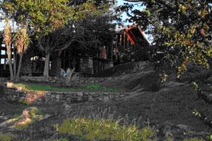 Lobo Wildlife Lodge