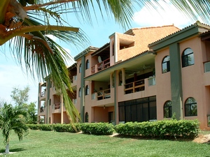 Flamingo Marina Resort