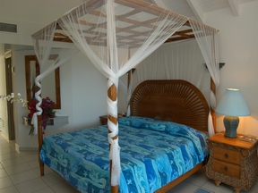 La Playa Orient Bay