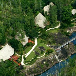 Blancaneaux Lodge