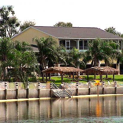 Lake Roy Beach Inn