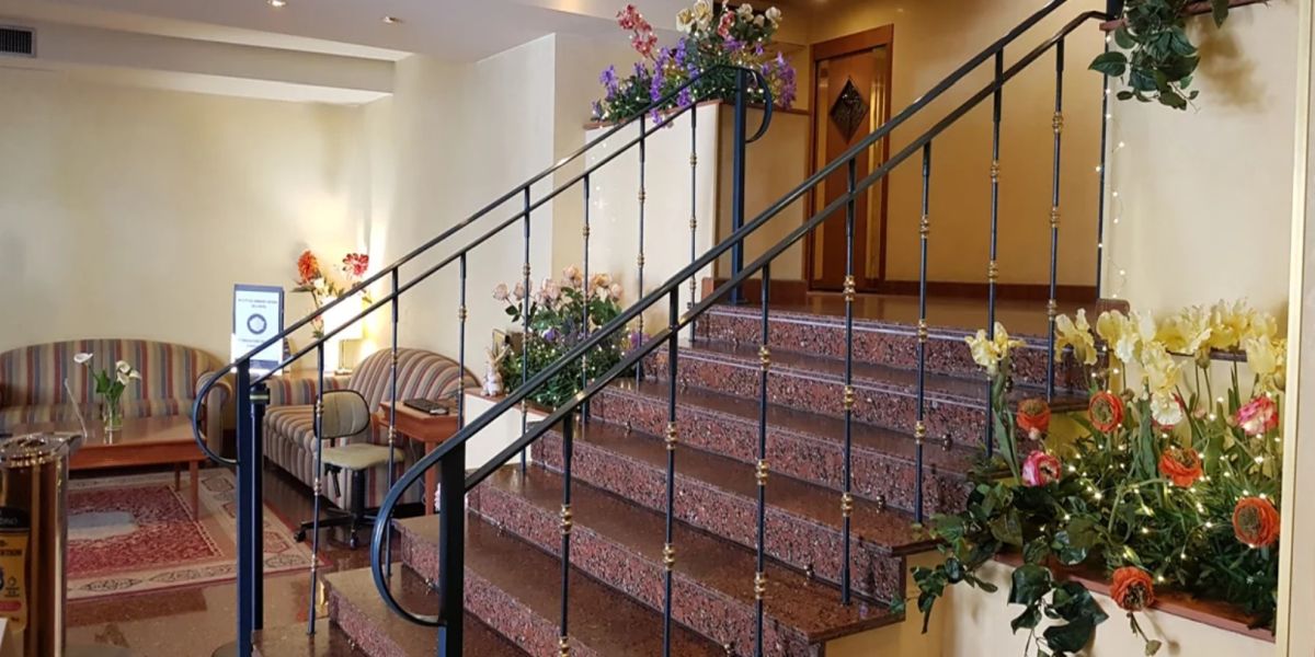 Savant Hotel