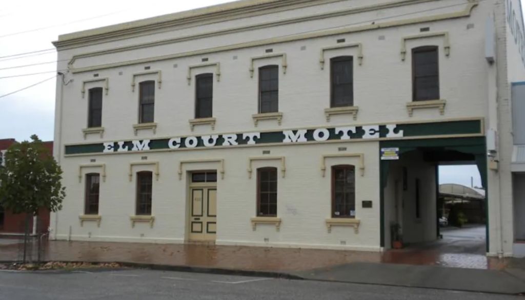 Elm Court Motel