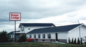 Econo Lodge & Suites