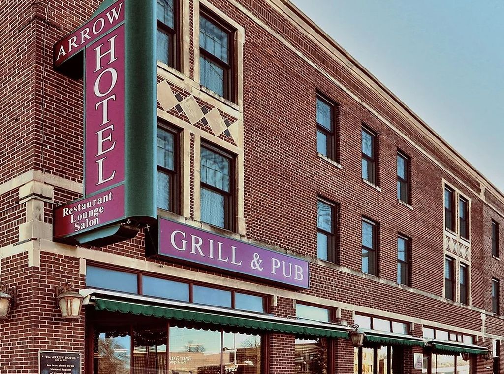 Arrow Hotel & Suites Broken Bow, NE Hotels First Class Hotels in Broken Bow GDS Reservation