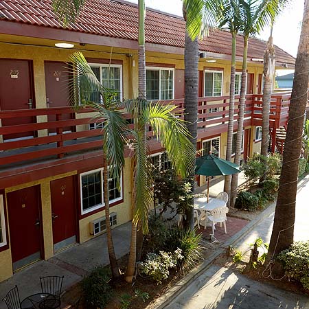 Garden Inn Hotel