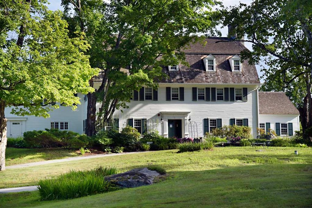 Adair Country Inn