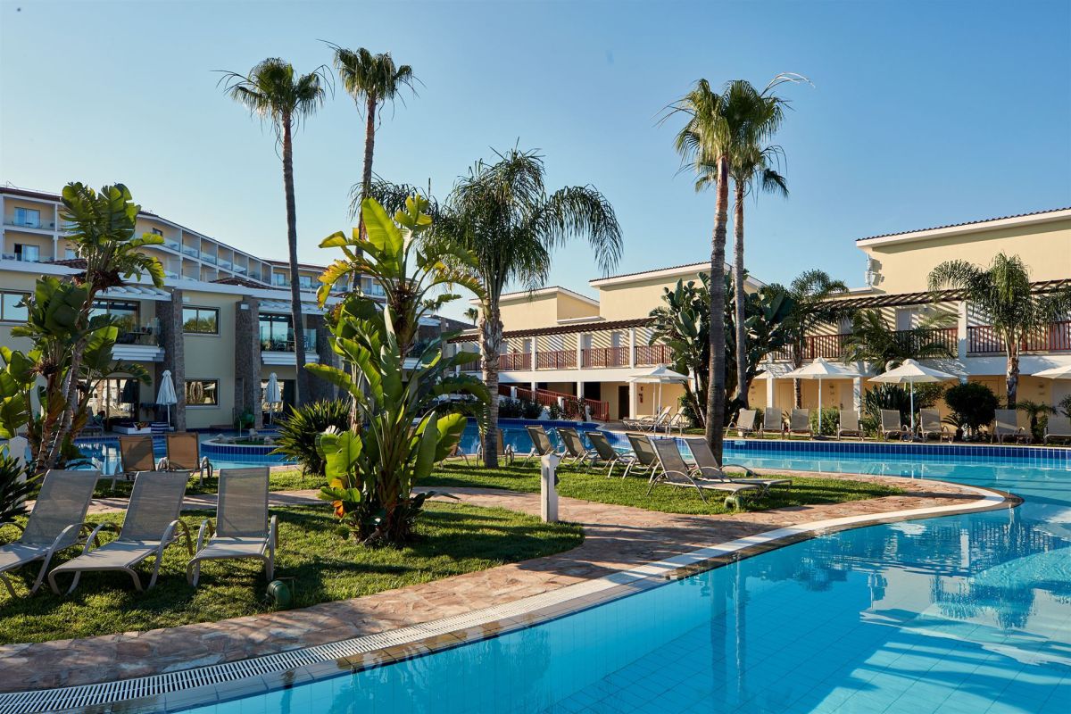 Atlantica Aeneas Hotel