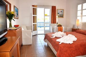 Dionysos Luxury Hotel