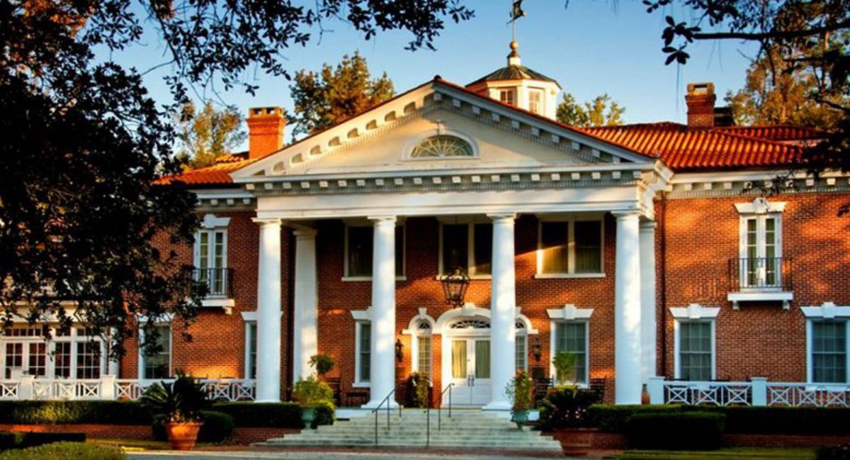 Woodlands Inn