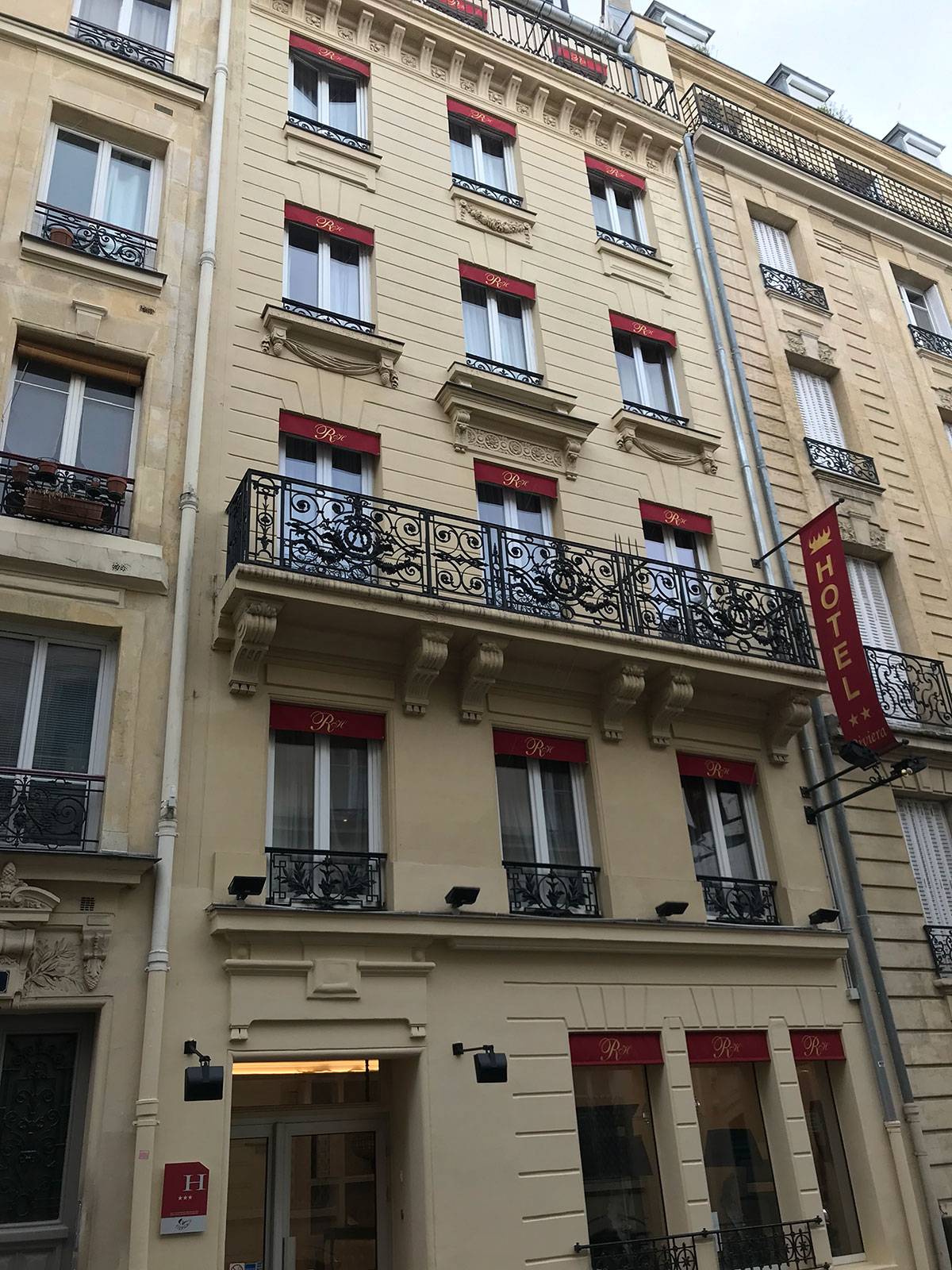 Riviera Hotel
