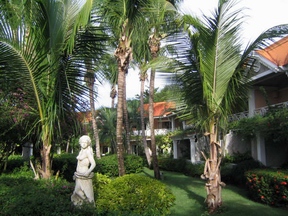 Coco Reef Resort