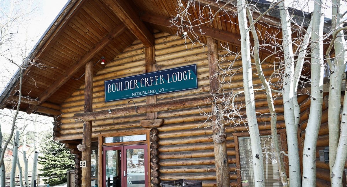 BoulderCreek Lodge