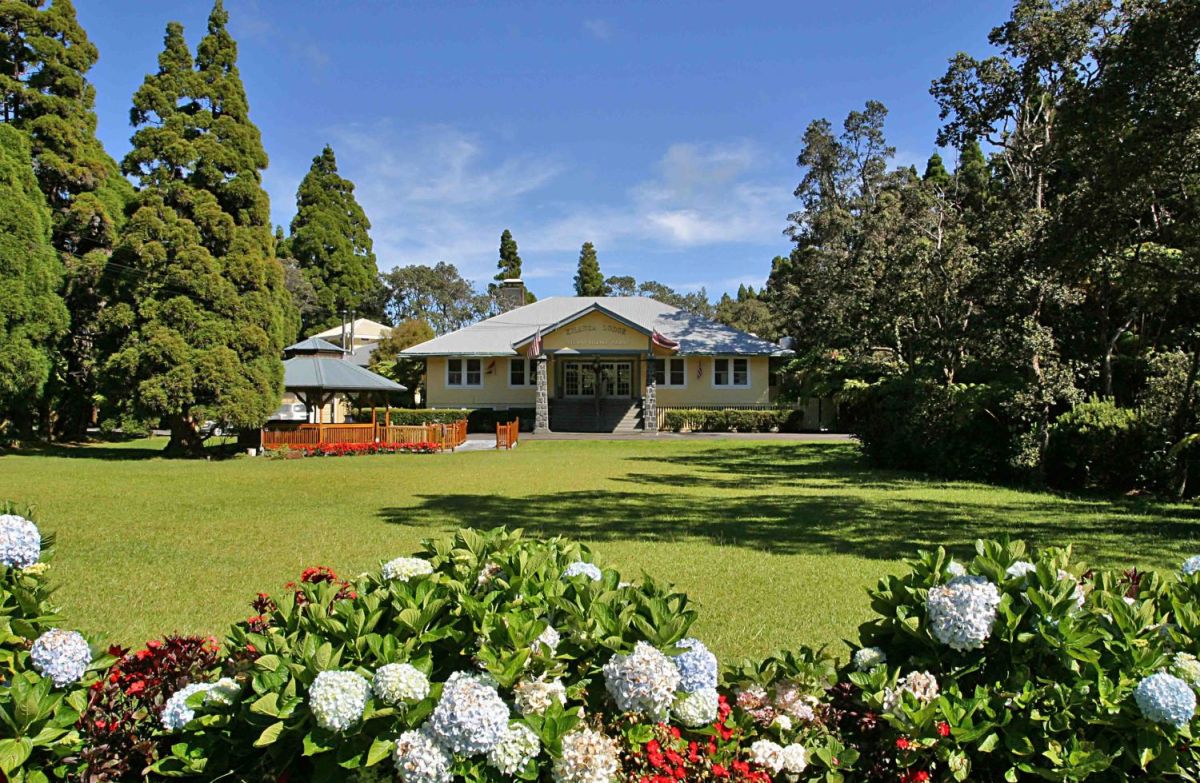 Kilauea Lodge