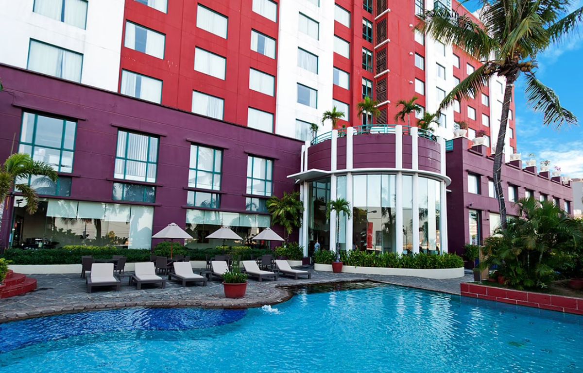 Aryaduta Makassar Hotel