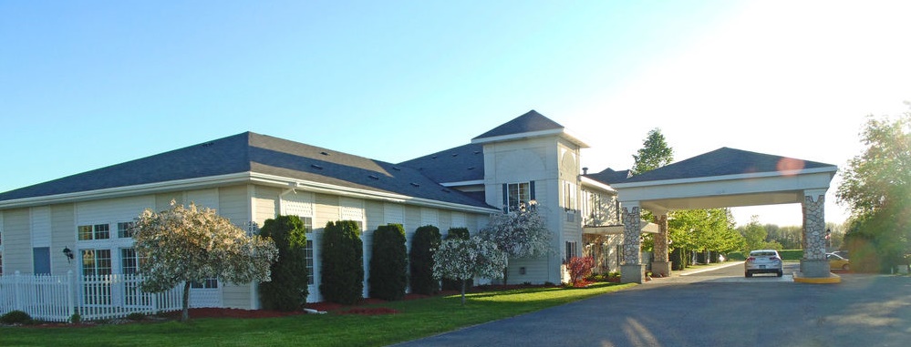 American Inn & Suites Houghton Lake