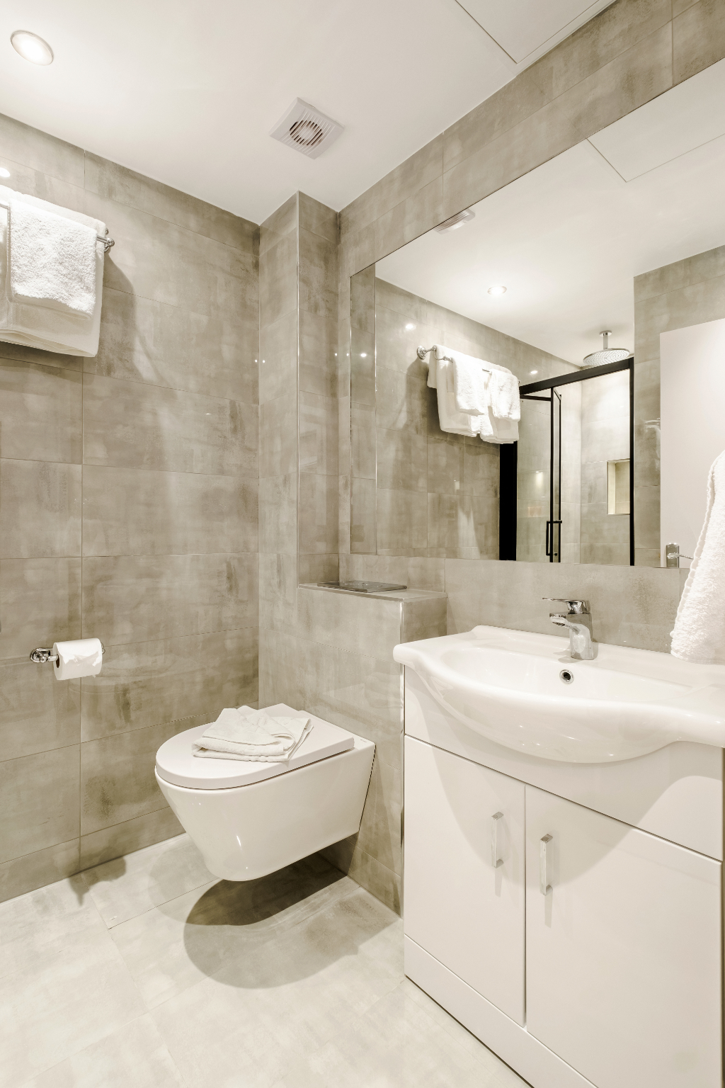 Reem Hotel