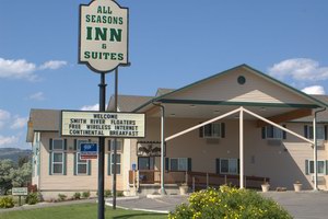 All Seasons Inn & Suites