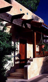 Blue Iguana Inn & Emerald Iguana Inn
