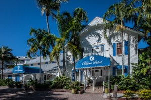 Olde Marco Island Inn & Suites