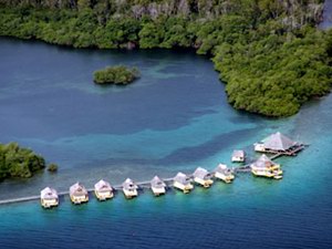 Punta Caracol Acqua Lodge