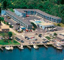 Hyannis Holiday Motel