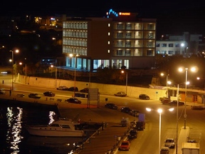 Avra Hotel