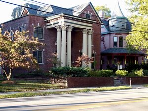 Lyndon House Bed & Breakfast