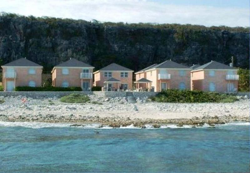 Cayman Breakers Condominiums