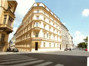Falkensteiner Hotel Maria Prag