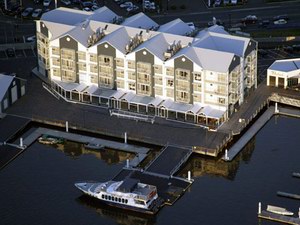 Peppers Seaport Hotel