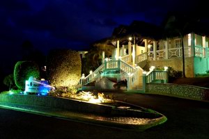 Lifestyle Crown Residence Suites