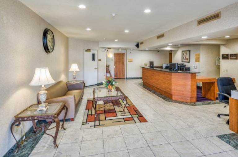 Hotel Aura San Bruno SFO Airport