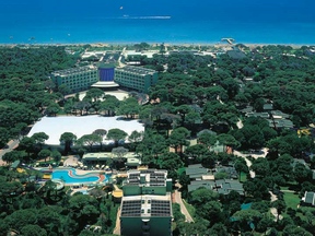 Maritim Pine Beach Resort