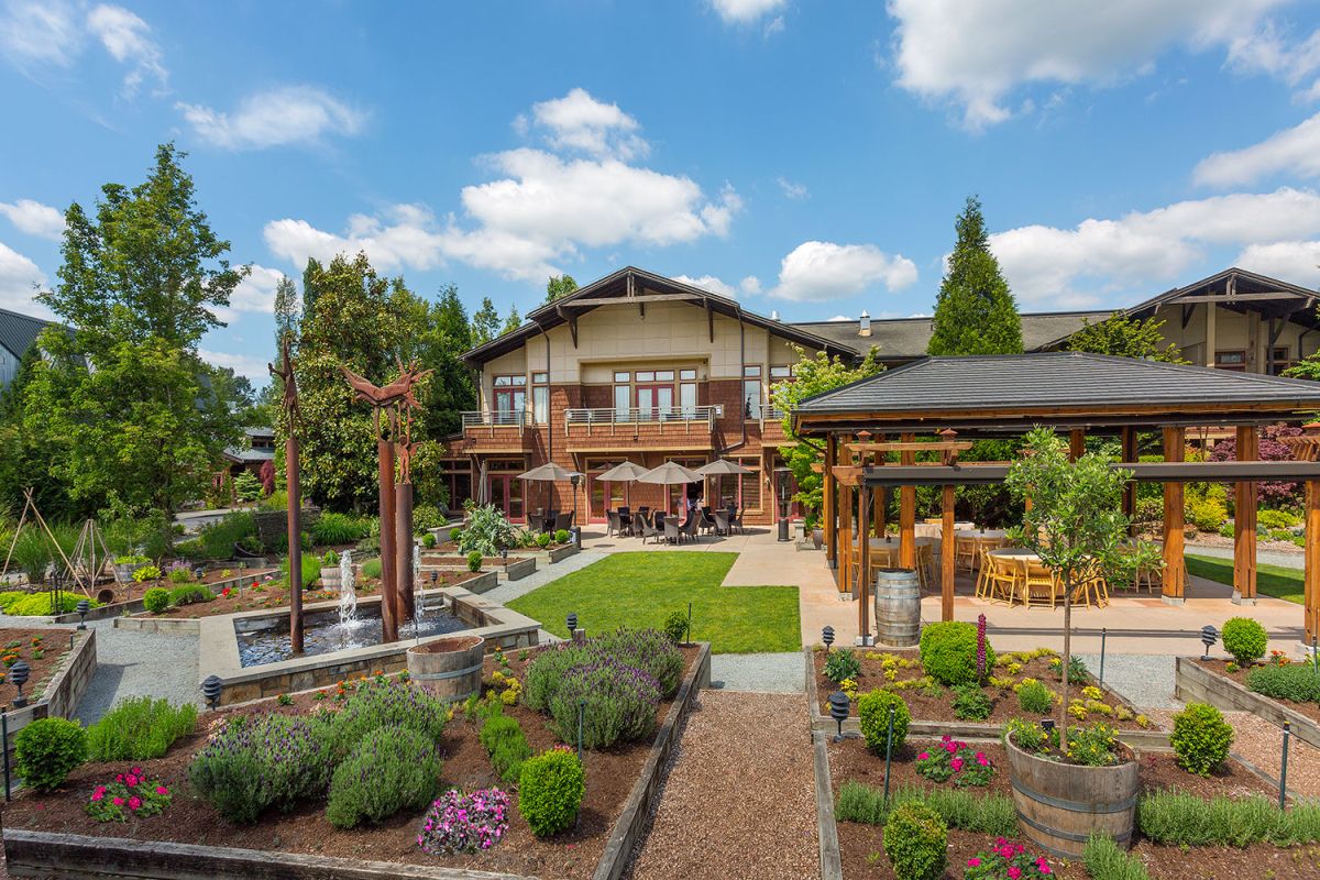 Willows Lodge