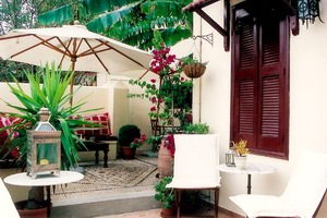 Nikos Takis Fashion Hotel