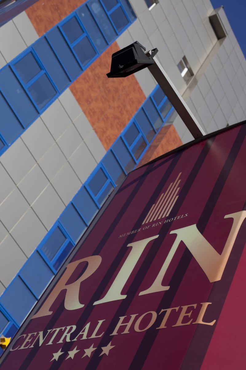 RIN Central Hotel