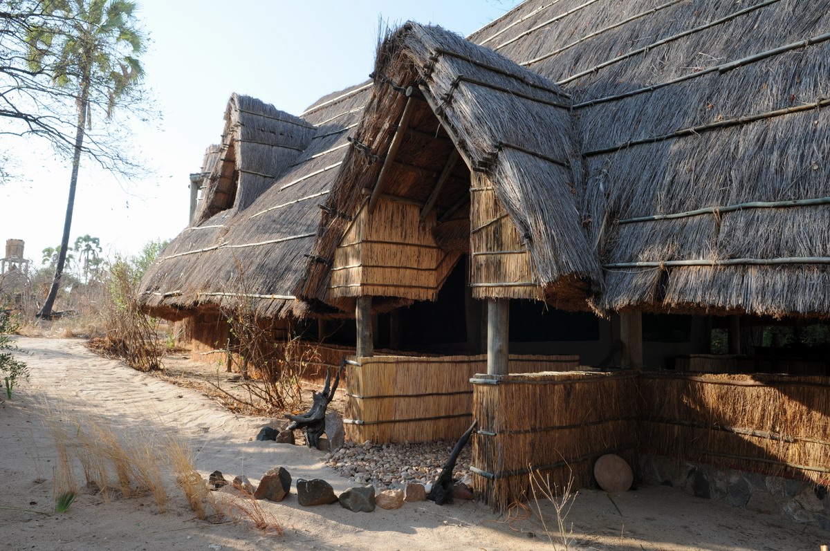 Mwagusi Safari Lodge